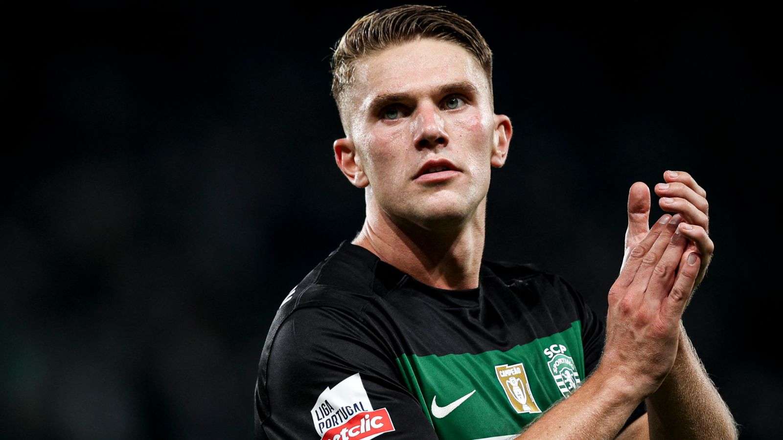 与印度队在 与印度队在